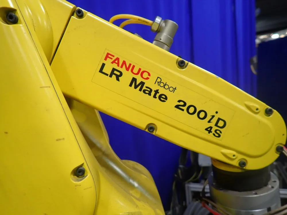Fanuc Robot - Lr Mate 200id 7l / Lr Mate 200id 4s