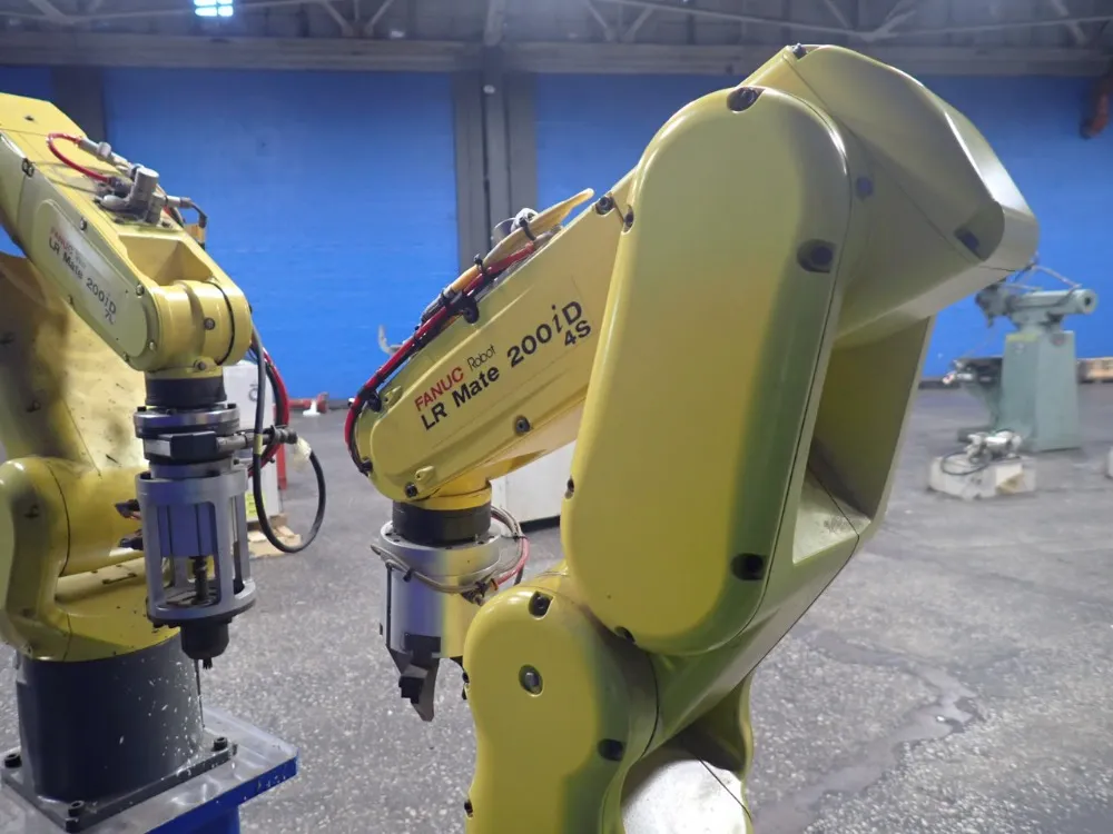 Fanuc Robot - Lr Mate 200id 7l / Lr Mate 200id 4s