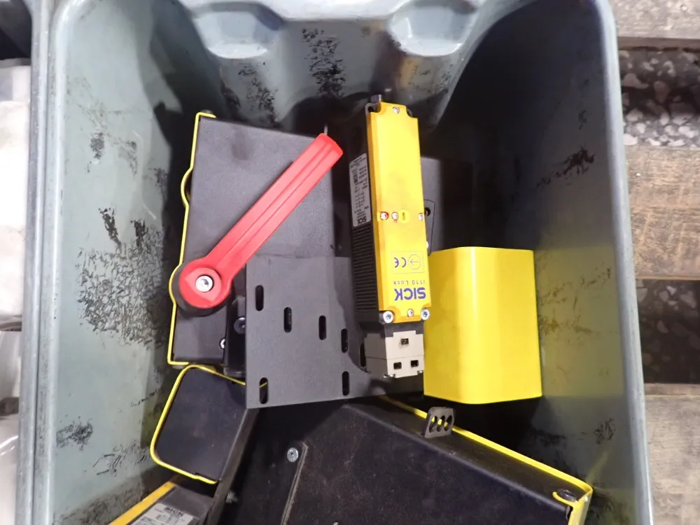 Fanuc Robot - Lr Mate 200id 7l / Lr Mate 200id 4s