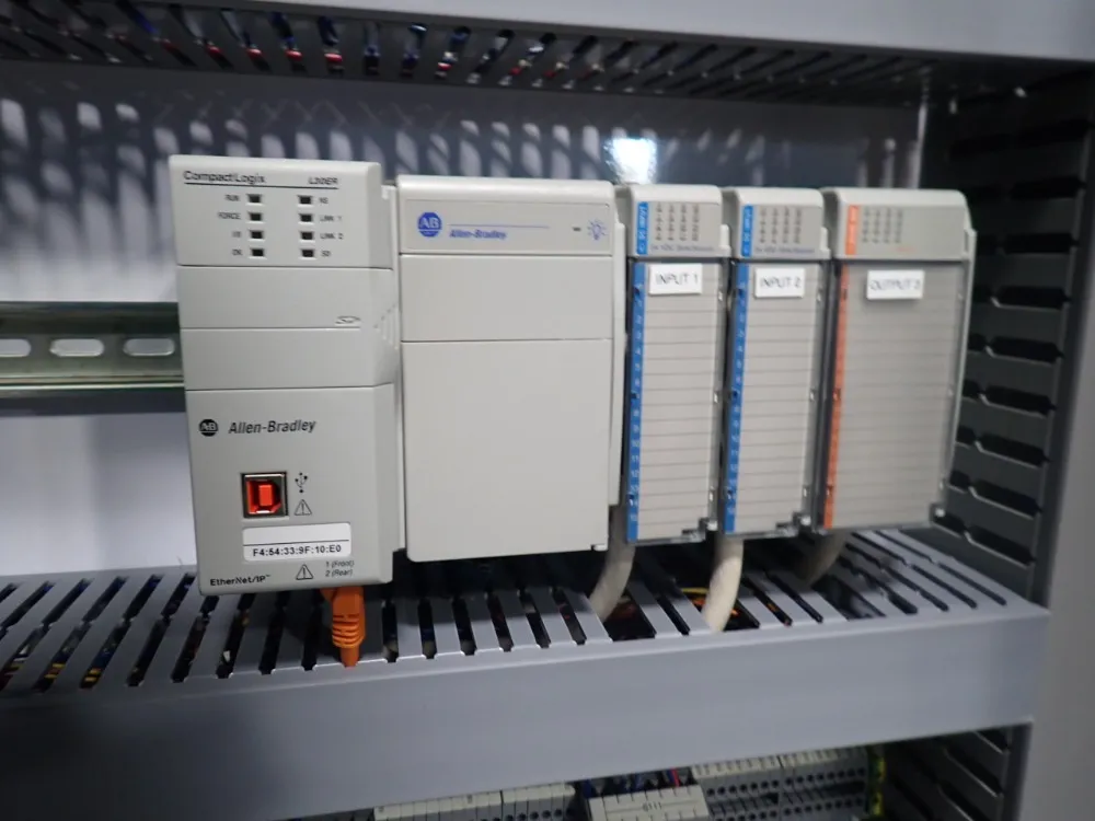 Fanuc Robot - Lr Mate 200id 7l / Lr Mate 200id 4s