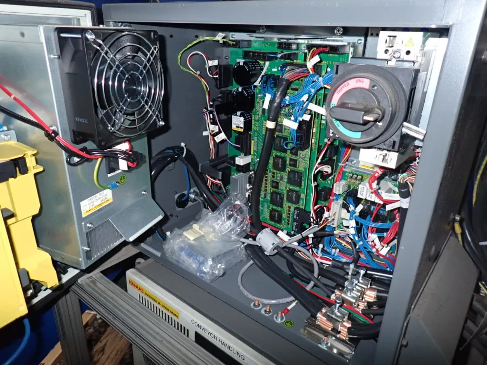 Fanuc Robot - Lr Mate 200id 7l / Lr Mate 200id 4s