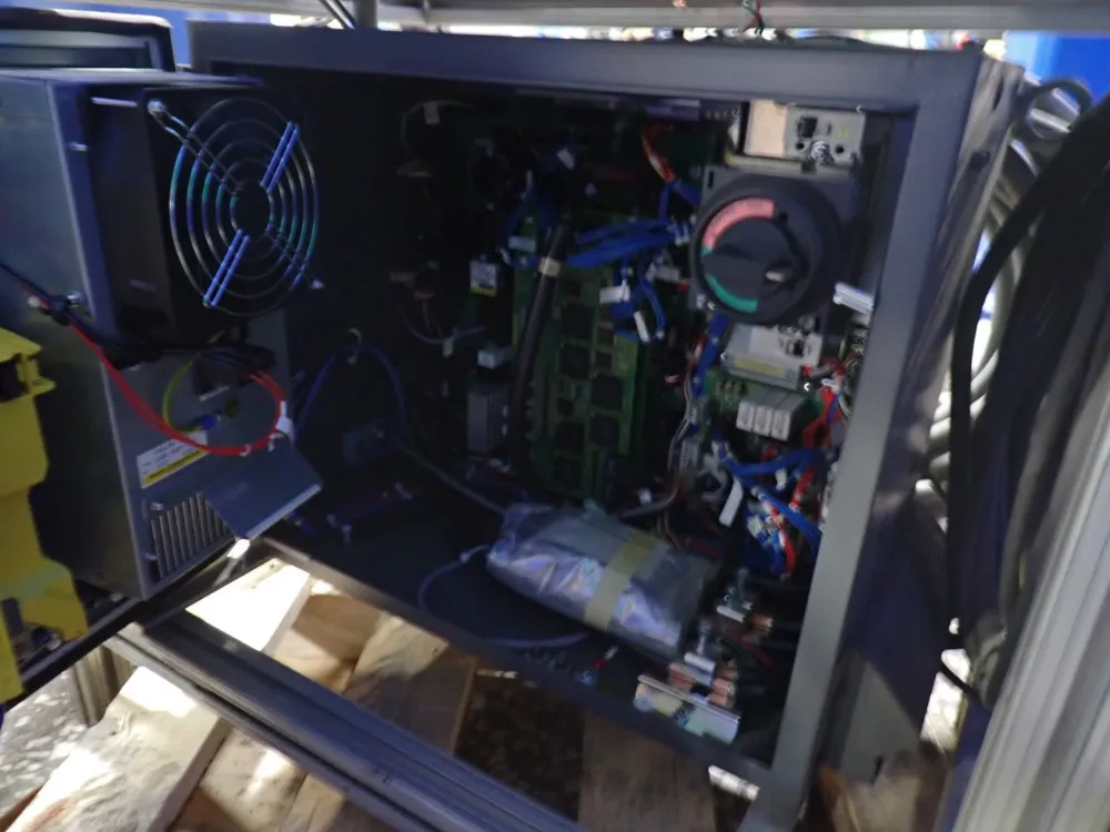 Fanuc Robot - Lr Mate 200id 7l / Lr Mate 200id 4s