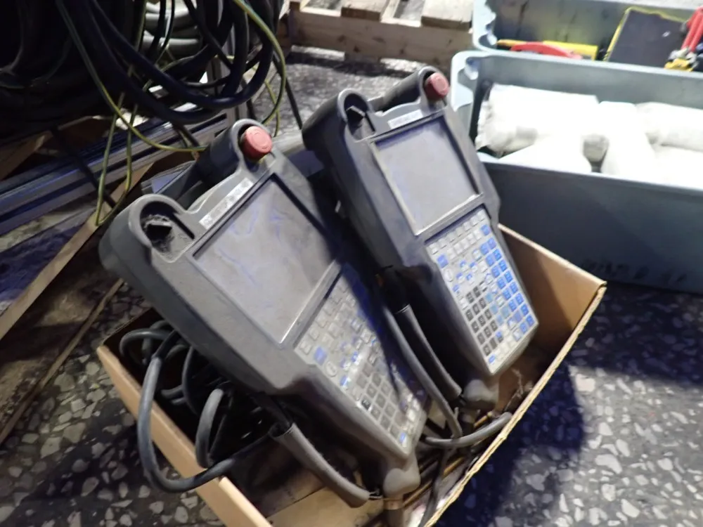 Fanuc Robot - Lr Mate 200id 7l / Lr Mate 200id 4s