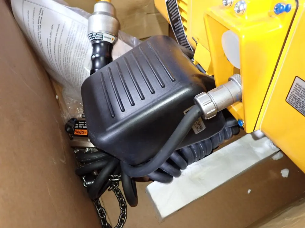 Harrington 1/8 Ton Chain Hoist - Er2a-910842