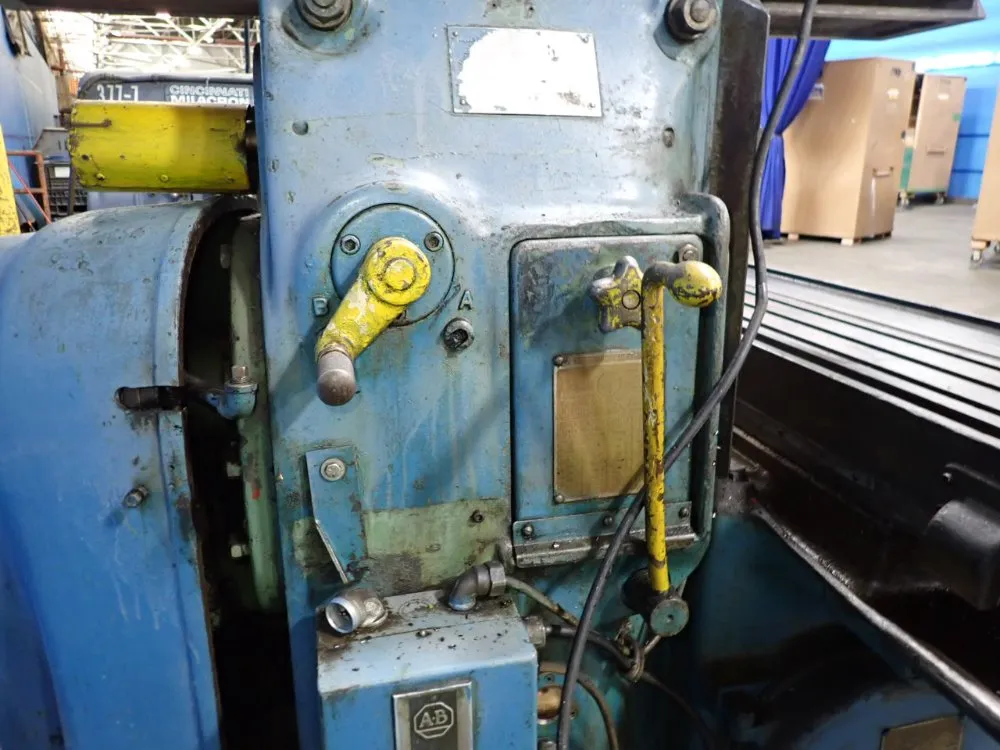 Cincinnati 10" X 35" Horizontal Mill