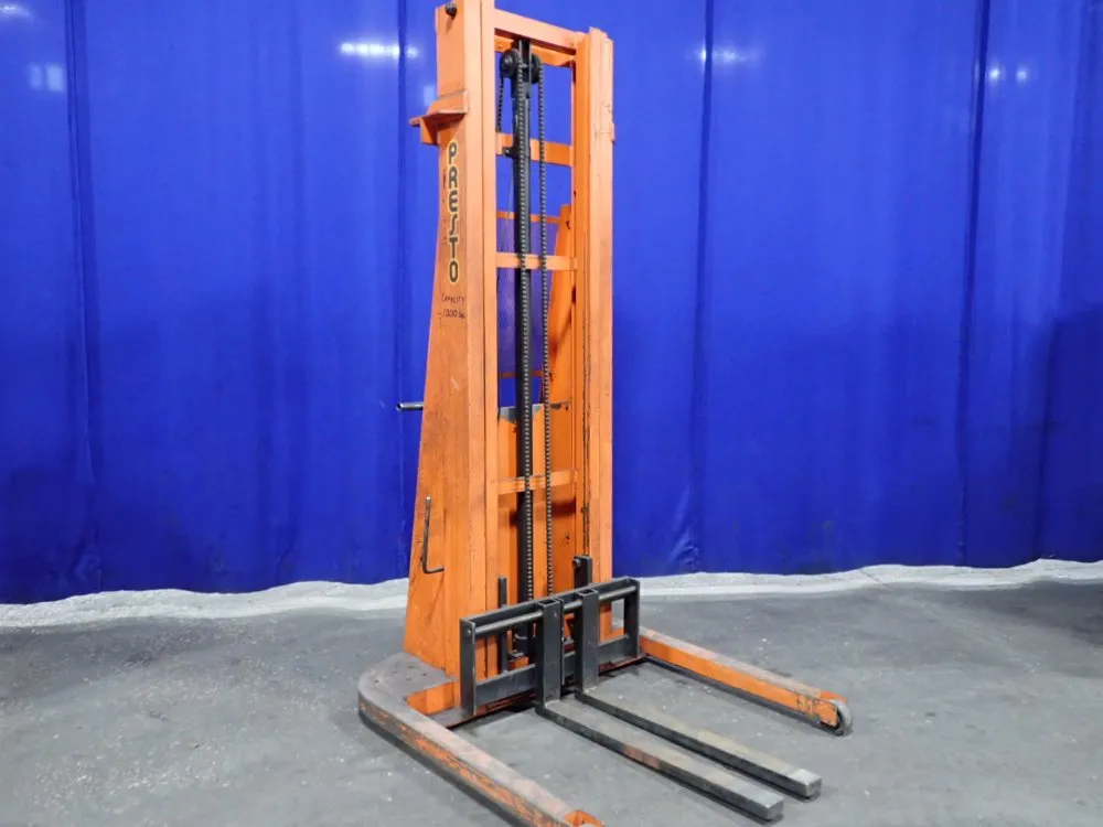 Presto 1000 Lbs Straddle Lift