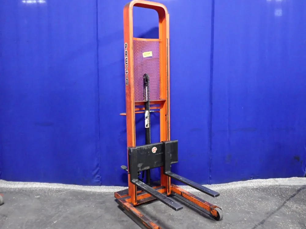 Lee Engineering 1000 Lbs Straddle Lift - M478