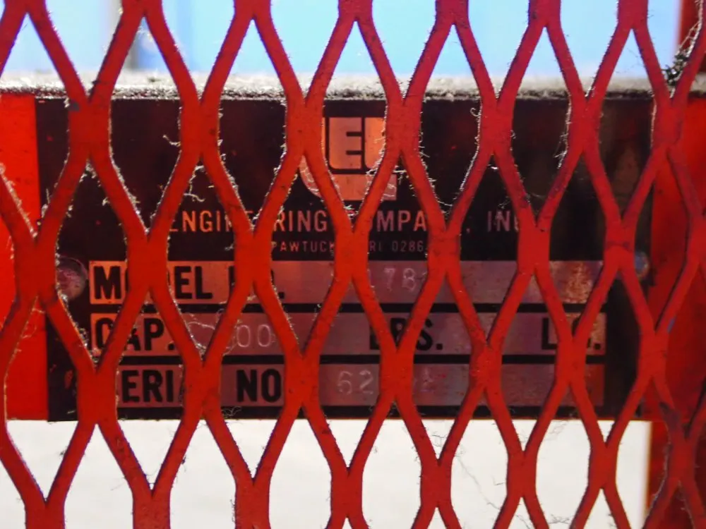 Lee Engineering 1000 Lbs Straddle Lift - M478