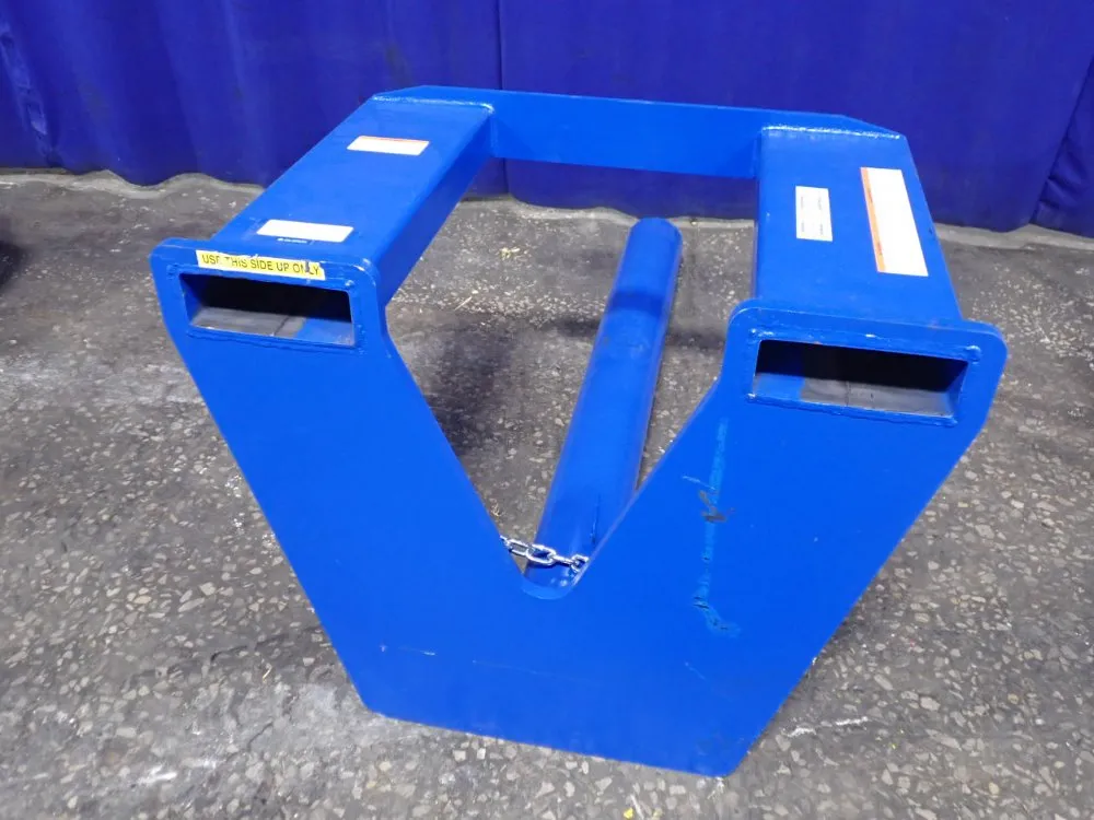 Global 5500 Lbs Forklift Coil Ram