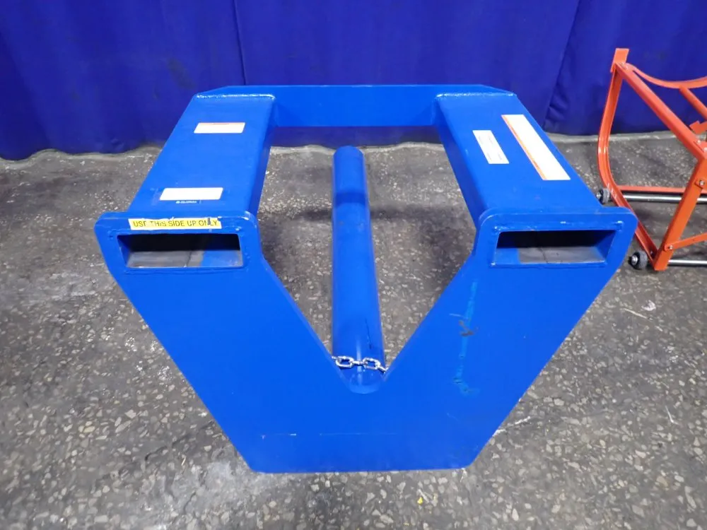 Global 5500 Lbs Forklift Coil Ram