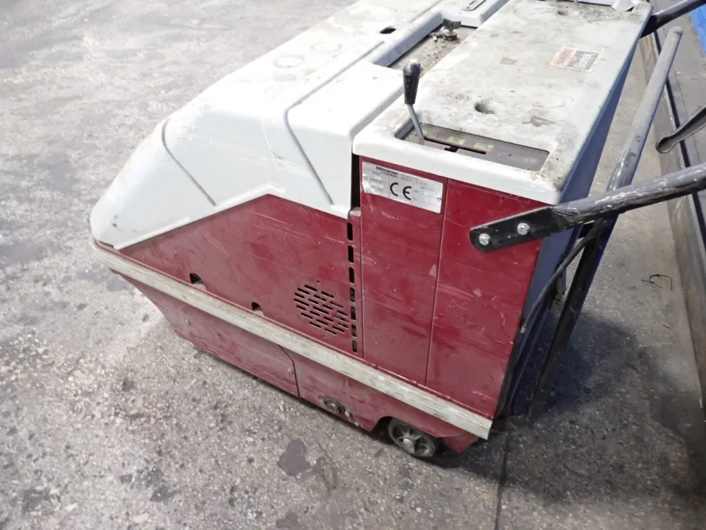 Minuteman 35" Floor Scrubber - Ws35e
