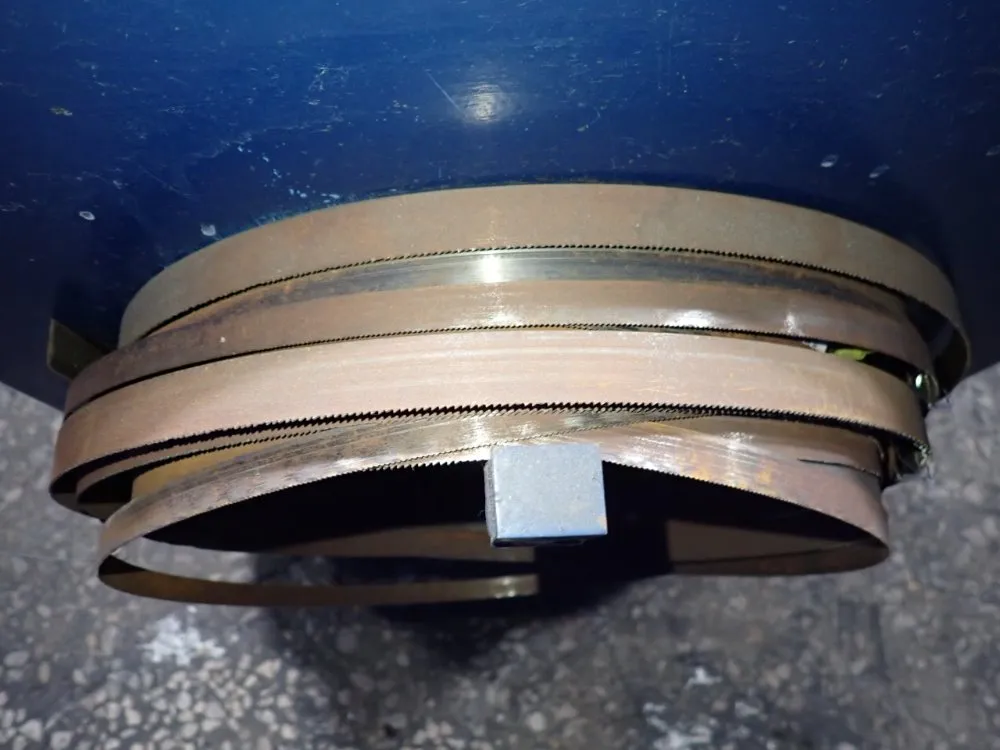 Roll-in Saw 14" Vertical Band Saw