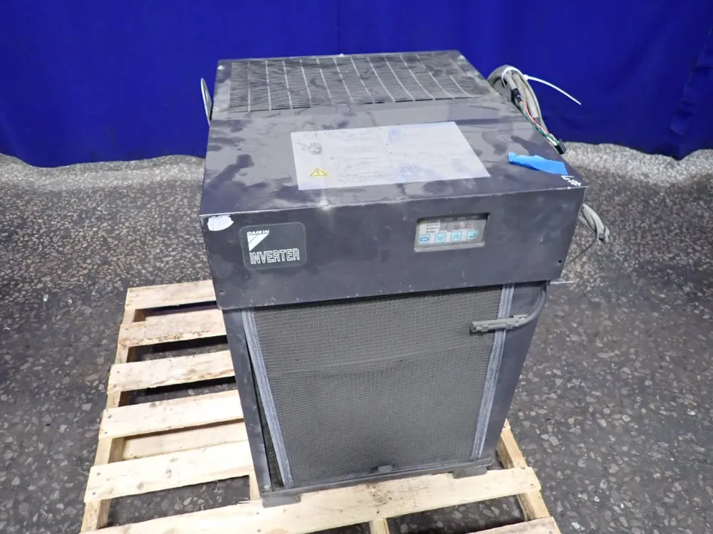 Daiken Chilling Unit - Akzw458-c-a244b