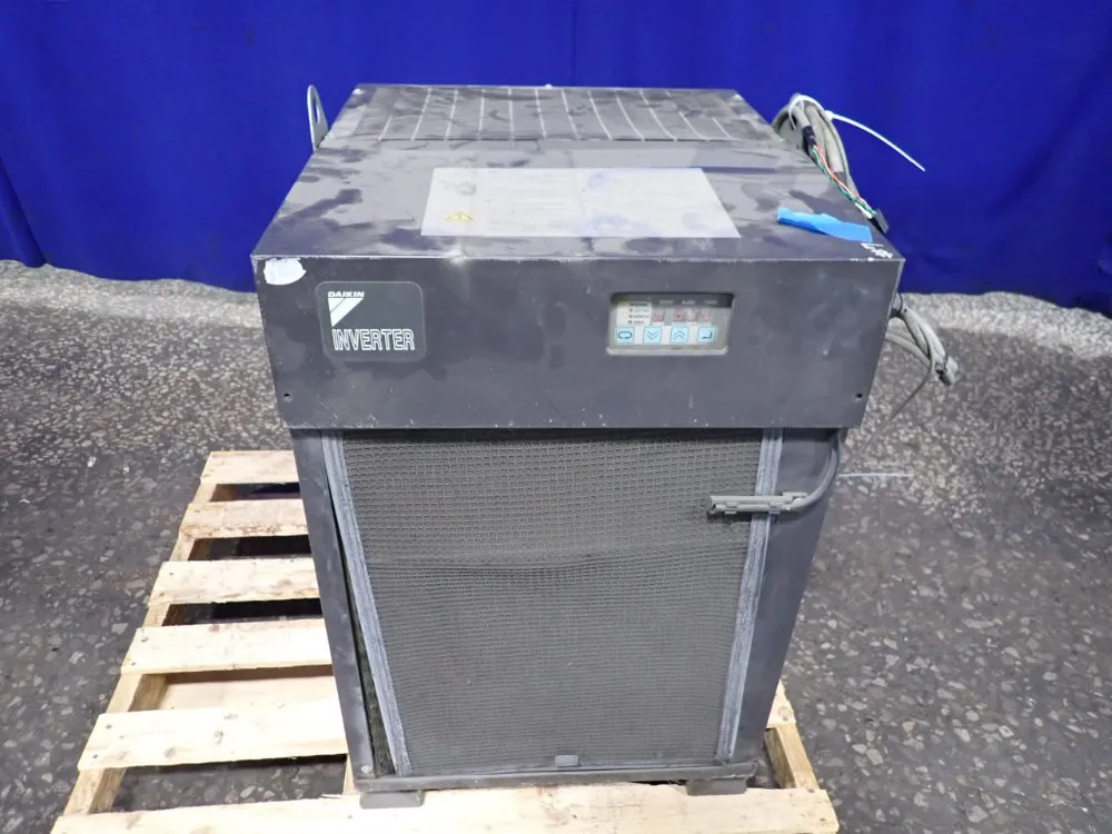 Daiken Chilling Unit - Akzw458-c-a244b