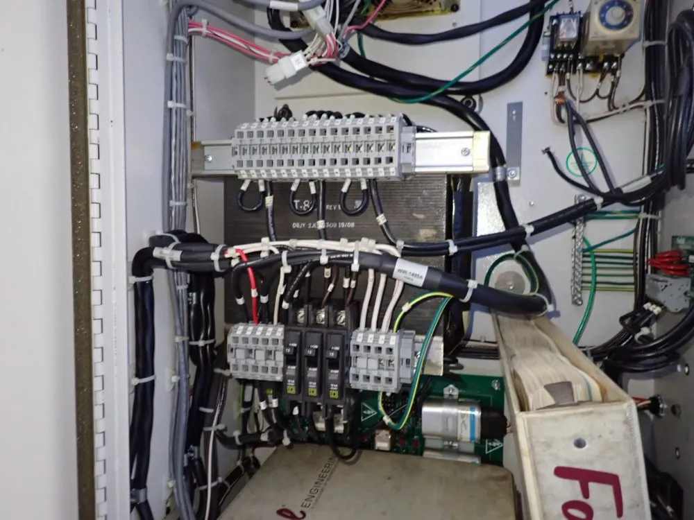 Fadal 16" X 35 1/2" Cnc Vmc - Vmc3016fxmp Ht