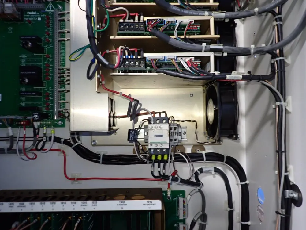 Fadal 16" X 35 1/2" Cnc Vmc - Vmc3016fxmp Ht