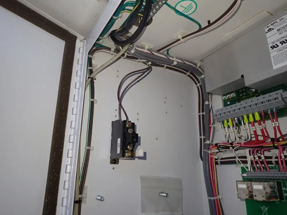 Fadal 16" X 35 1/2" Cnc Vmc - Vmc3016fxmp Ht