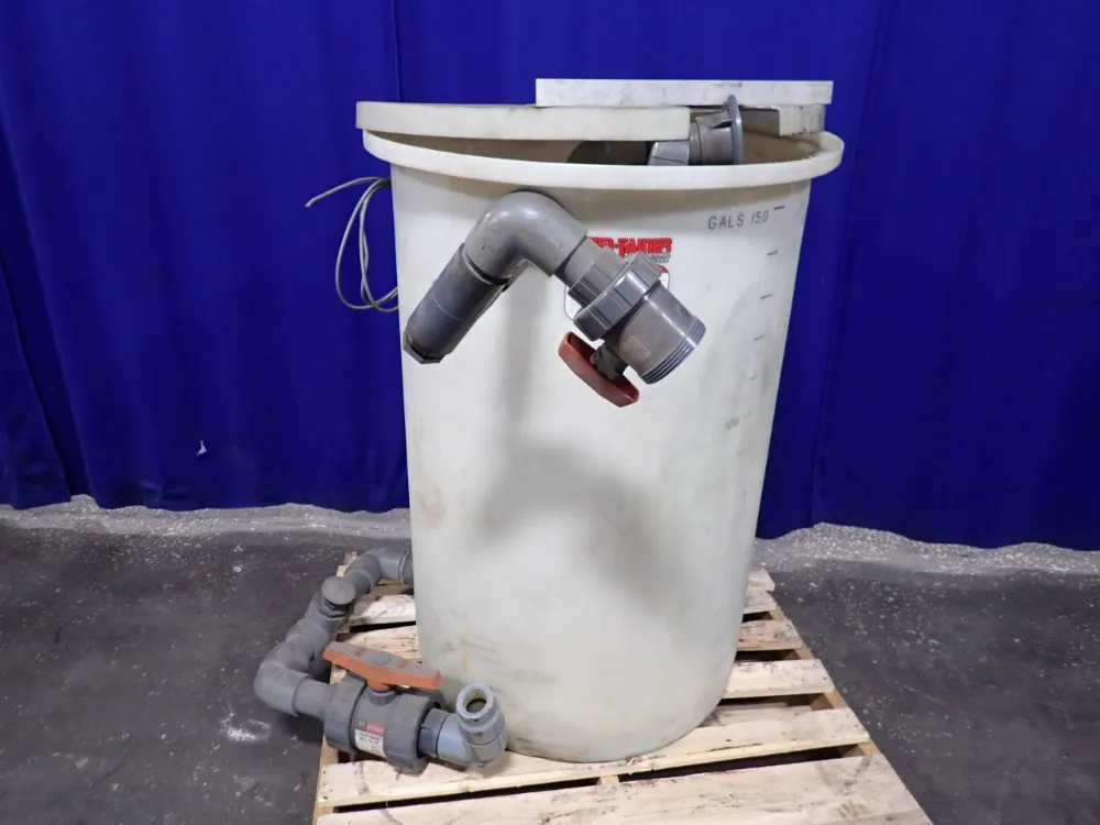 Chem-tainer 150 Gallon Poly Tank