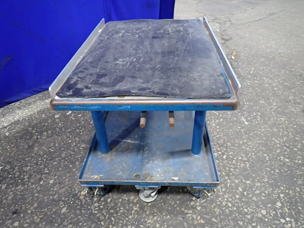 35" X 24" Lift Cart