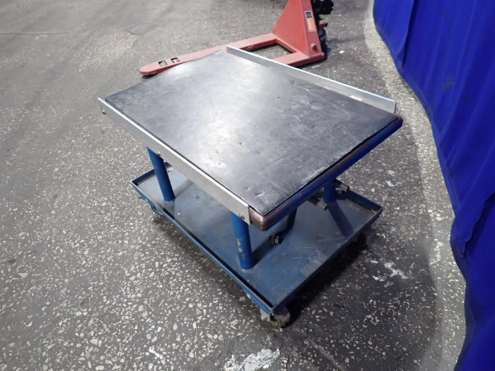 35" X 24" Lift Cart