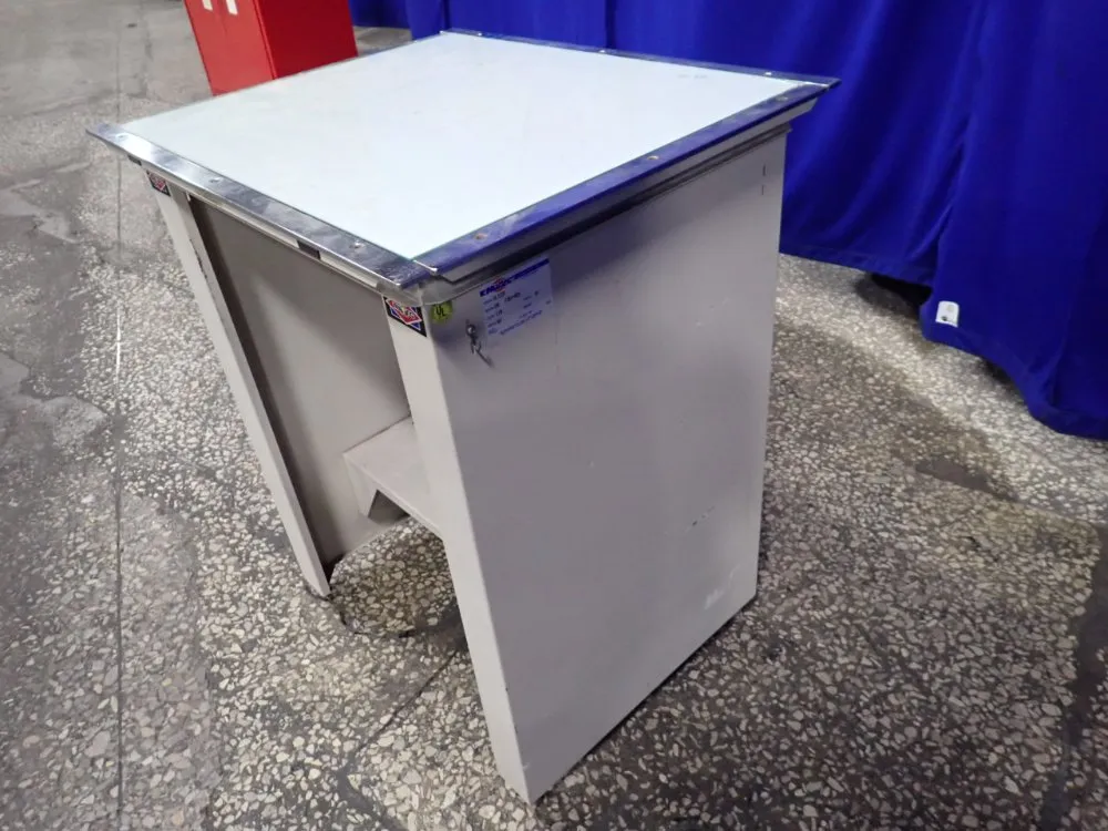 Nuarc 31" X 26" X 38" Light Table - Vlt23f