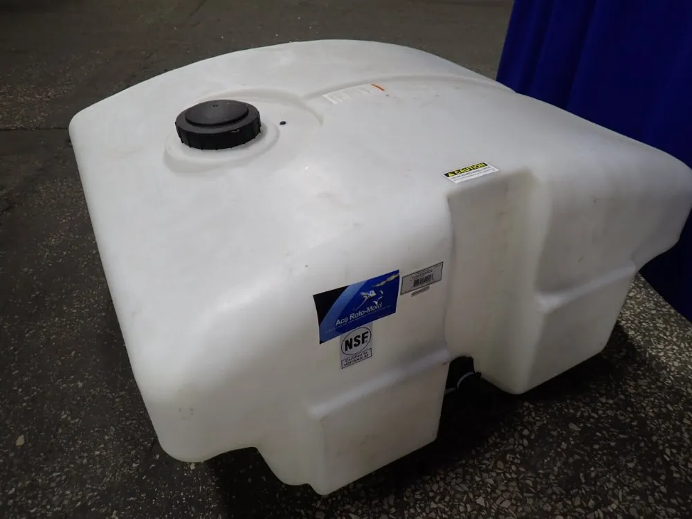 Ace Roto-mold 305 Gal Plastic Tank - Pu00305sq55