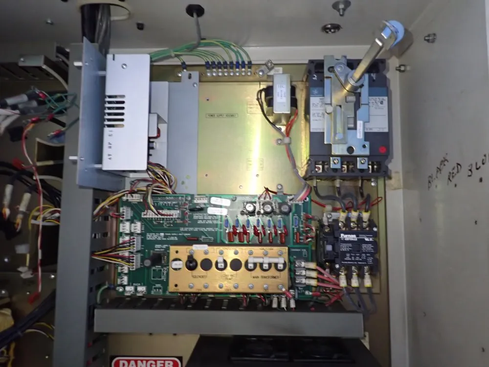 Haas 14" X 26" Cnc Vmc - Vf-0