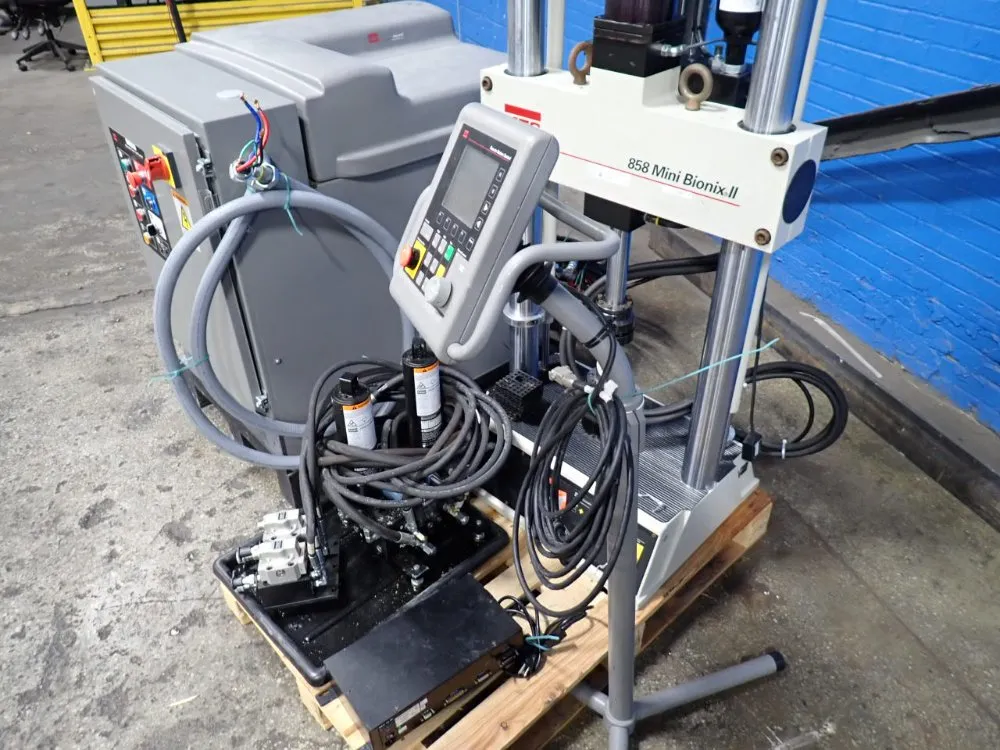 Mts Fatique Test System - 359xx A/t / 505.07