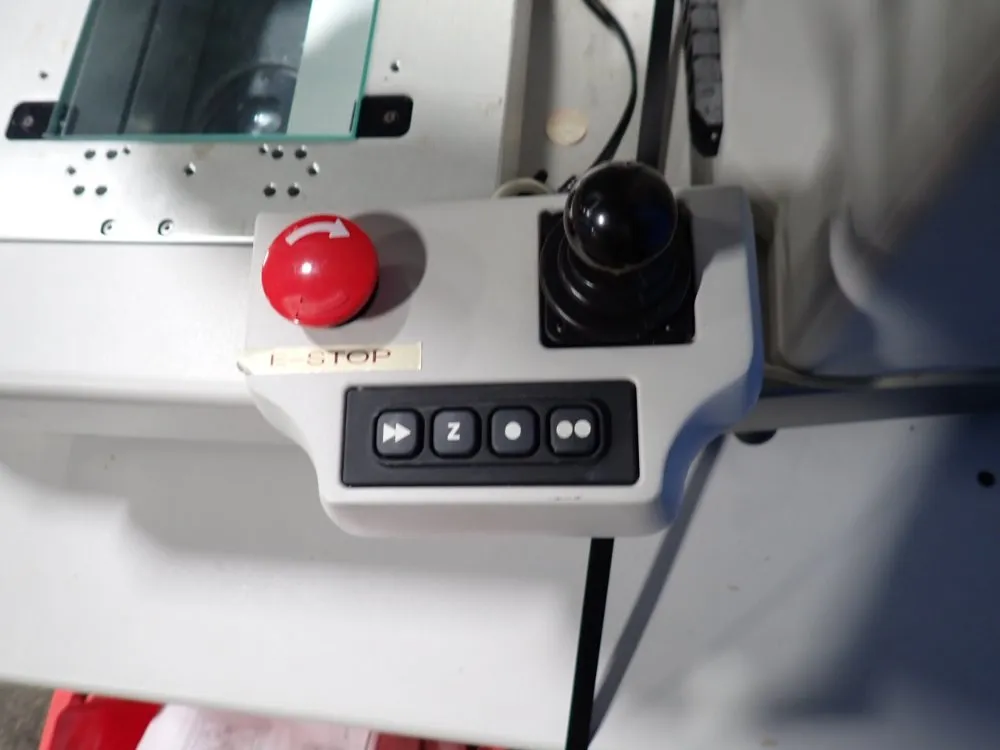 Micro-vu 6 1/2" X 8 X 1/2" Measurement Machine - Vertex 250