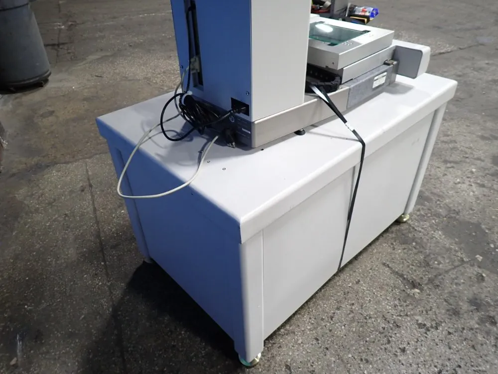 Micro-vu 6 1/2" X 8 X 1/2" Measurement Machine - Vertex 250