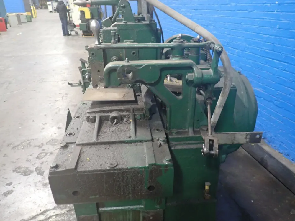 The Lewis Machine Co. Wire Straightener/cutter - 4-f