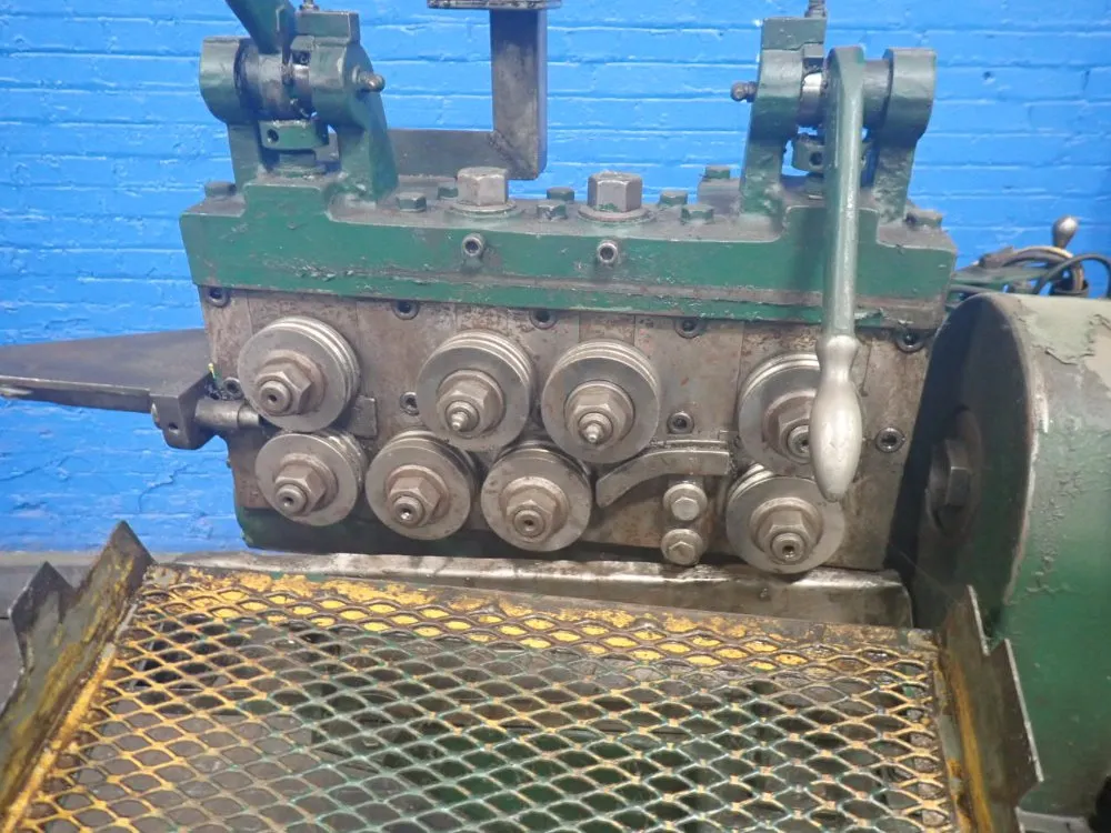 The Lewis Machine Co. Wire Straightener/cutter - 4-f