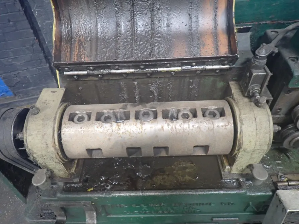 The Lewis Machine Co. Wire Straigtener & Cut Off - 2cg