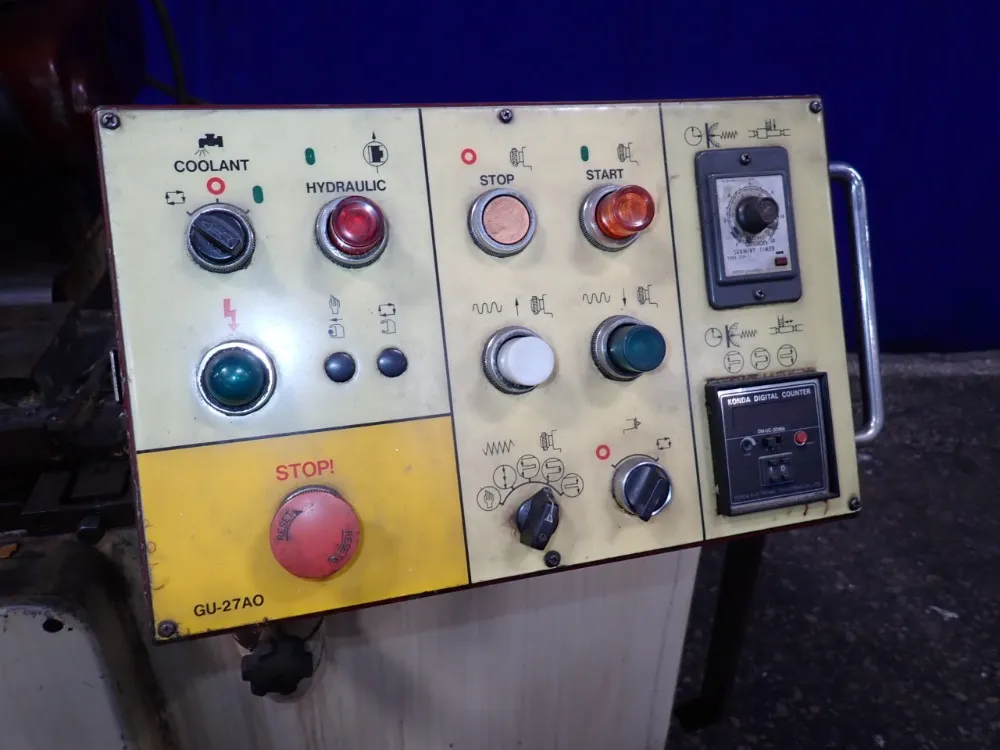 Falcon Chevalier Universal Grinder - Gu-1440a