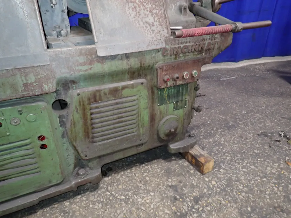 Cincinnati 6" Wheel Centerless Grinder