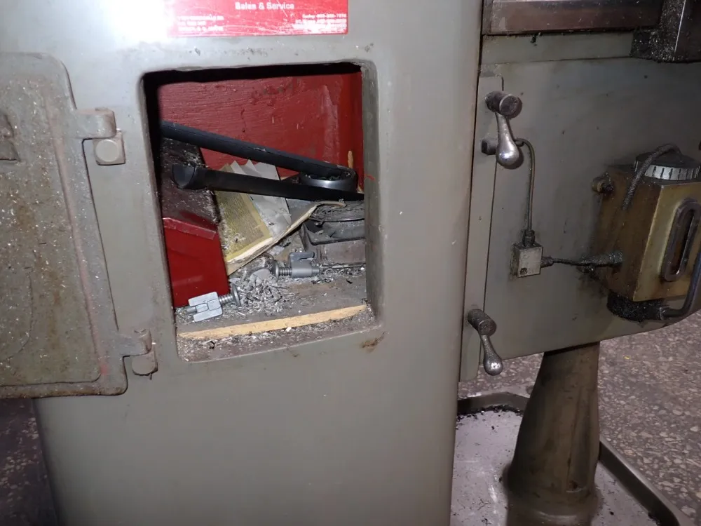 Mighty Comet 10" X 50" Vertical Mill - 3kvhd