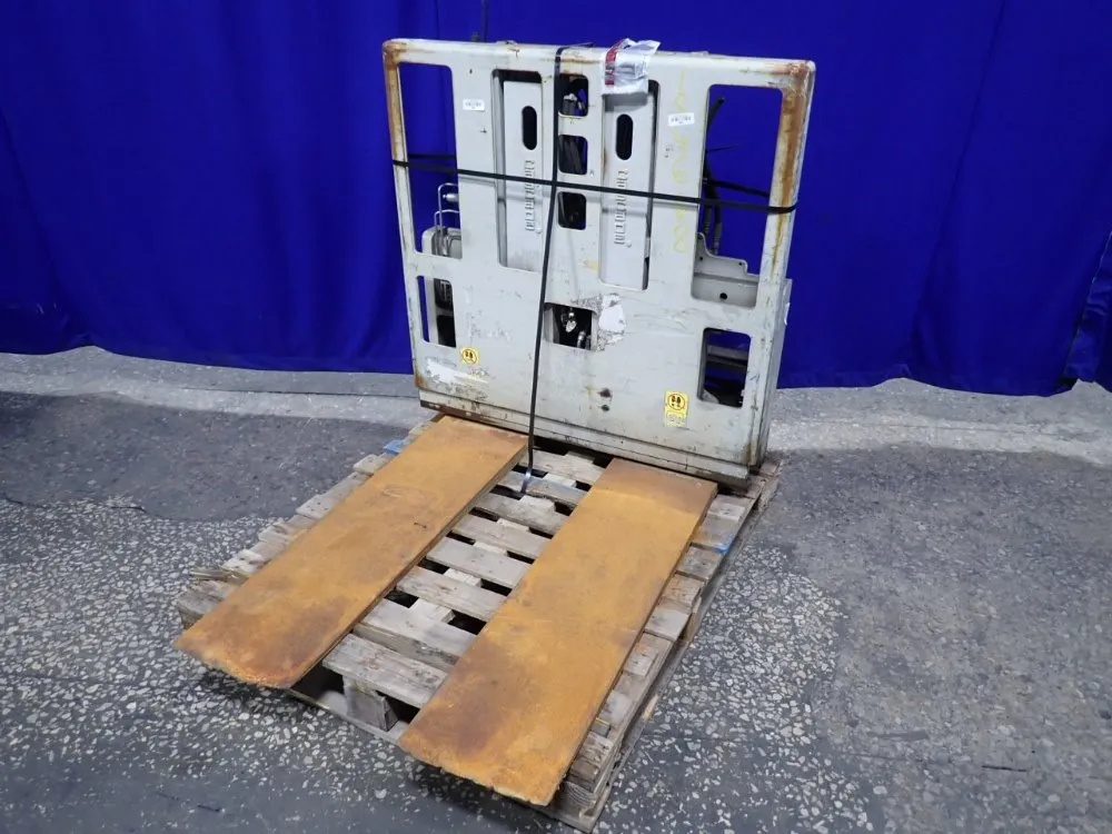 Cascade Corporation 4500 Lbs Push/pull Forklift Attachment - 45e-phs-630