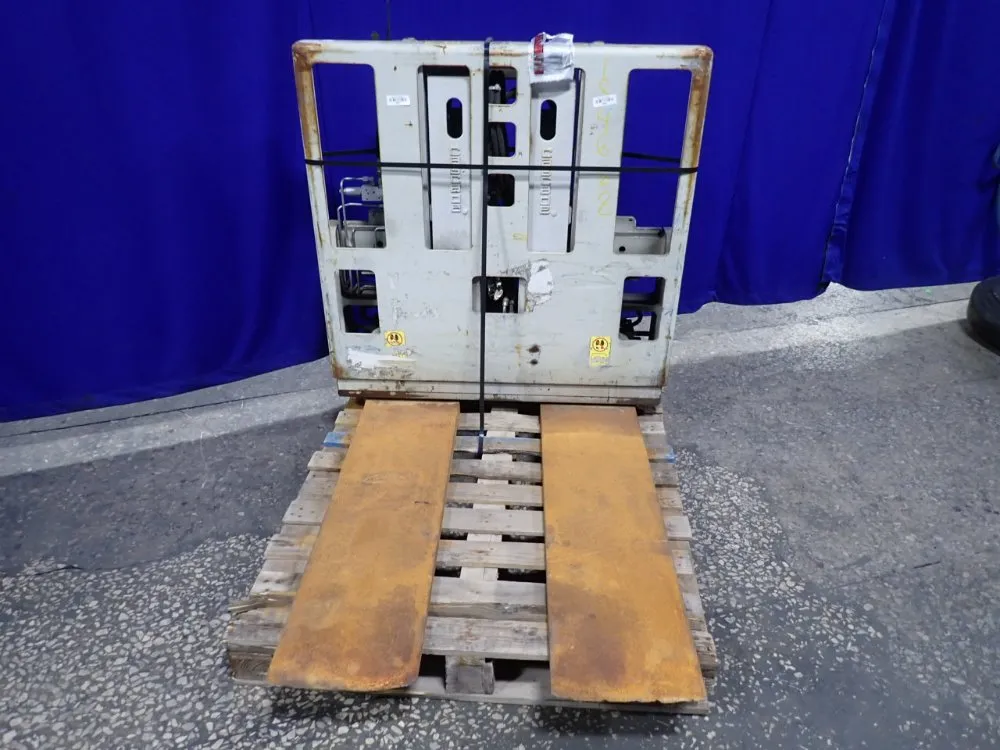 Cascade Corporation 4500 Lbs Push/pull Forklift Attachment - 45e-phs-630