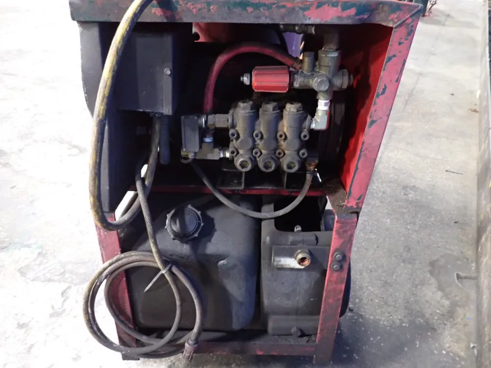 Hotsy 20000 Psi Pressure Washer - 980a