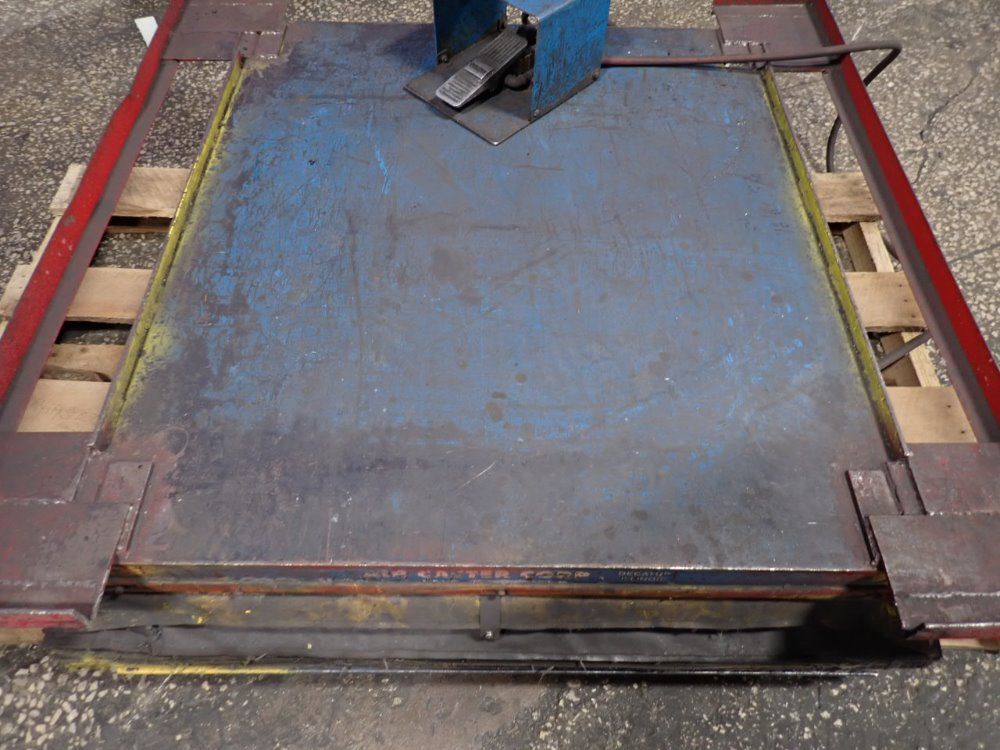 Air Caster Corp 48" X 42" Lift Table