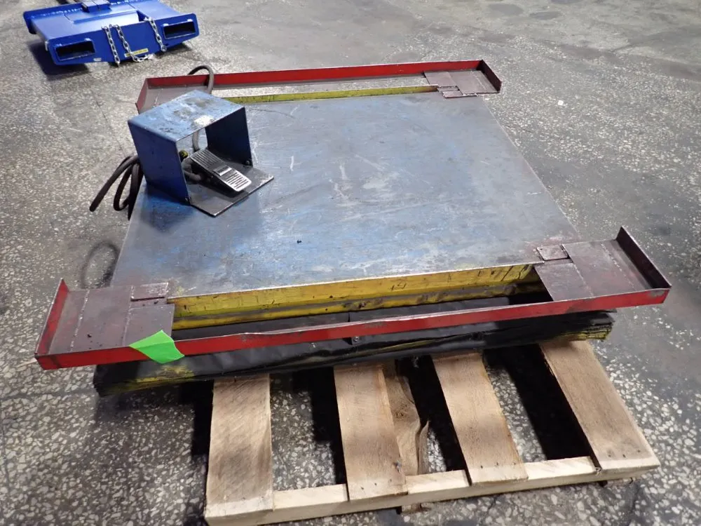 Air Caster Corp 48" X 42" Lift Table