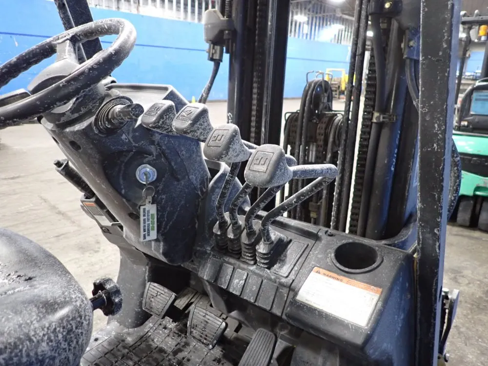 Caterpillar 4750 Lbs Propane Forklift - C5000