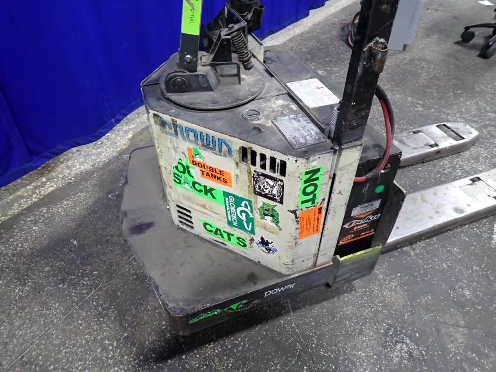Crown 6000 Lbs Electric Pallet Jack - 60pe-27-3