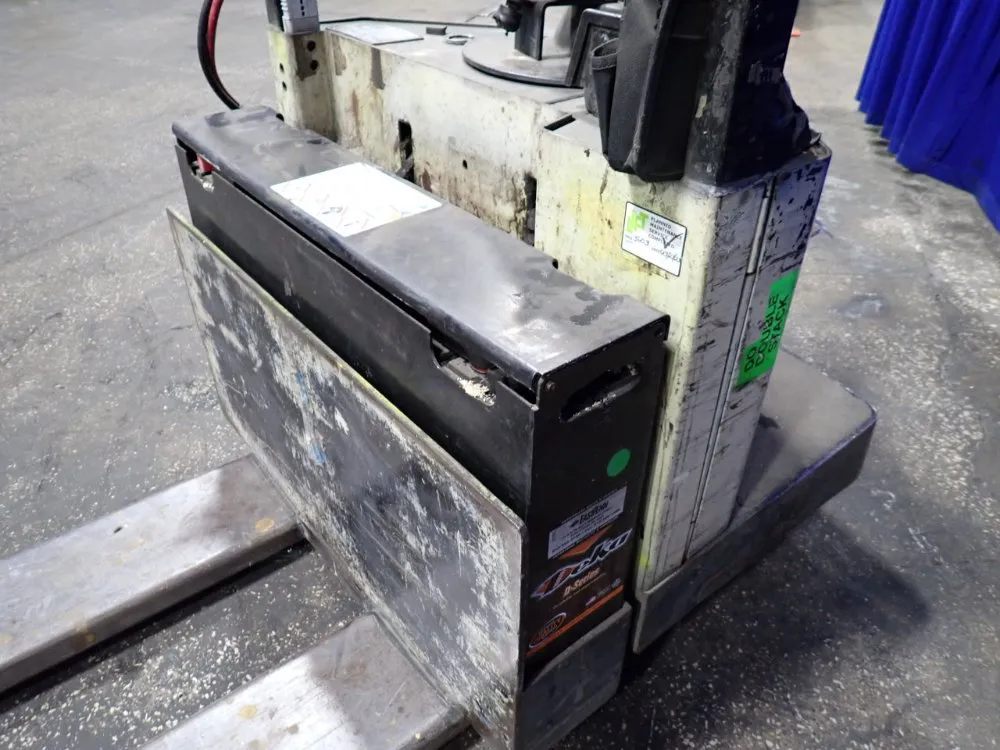 Crown 6000 Lbs Electric Pallet Jack - 60pe-27-3