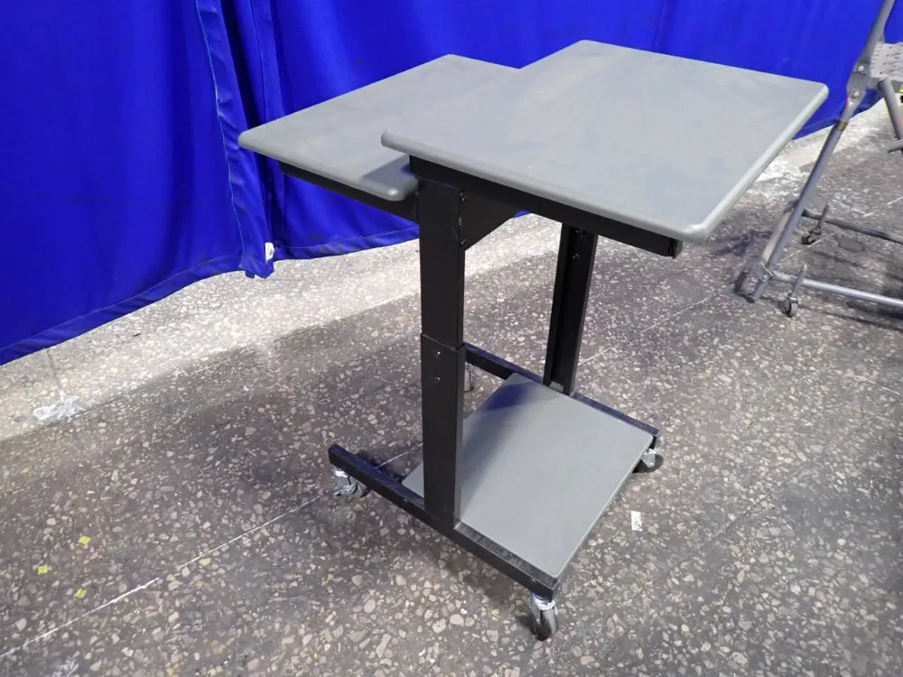 Uline 24" X 18"/ 24" X 14" Portable Desk