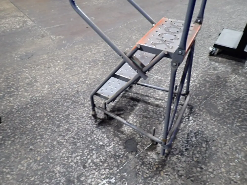 U Design 450 Lbs Portable Ladder