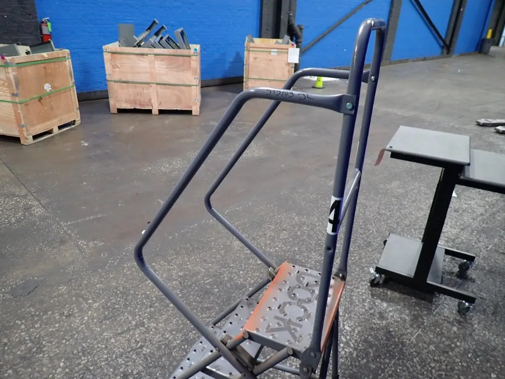 U Design 450 Lbs Portable Ladder