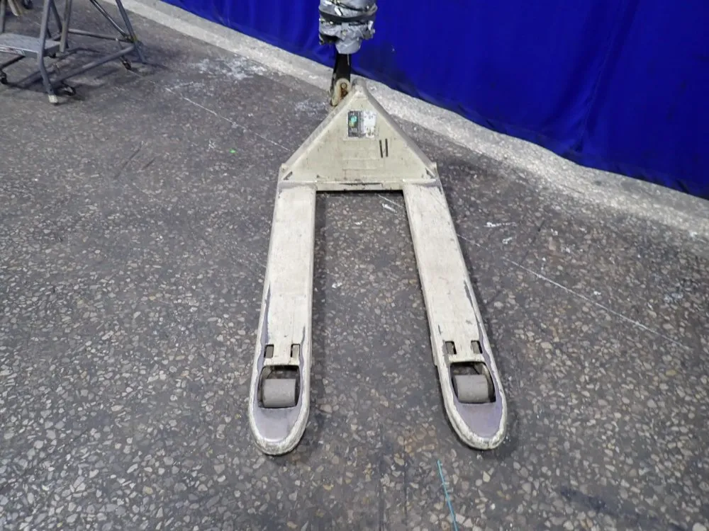 Crown 5000 Lbs Pallet Jack - Pth50