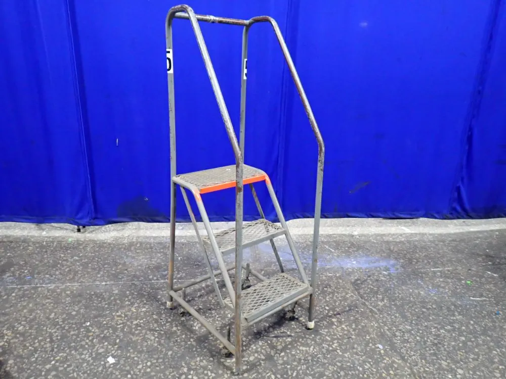 Tri-arc Portable Stairs