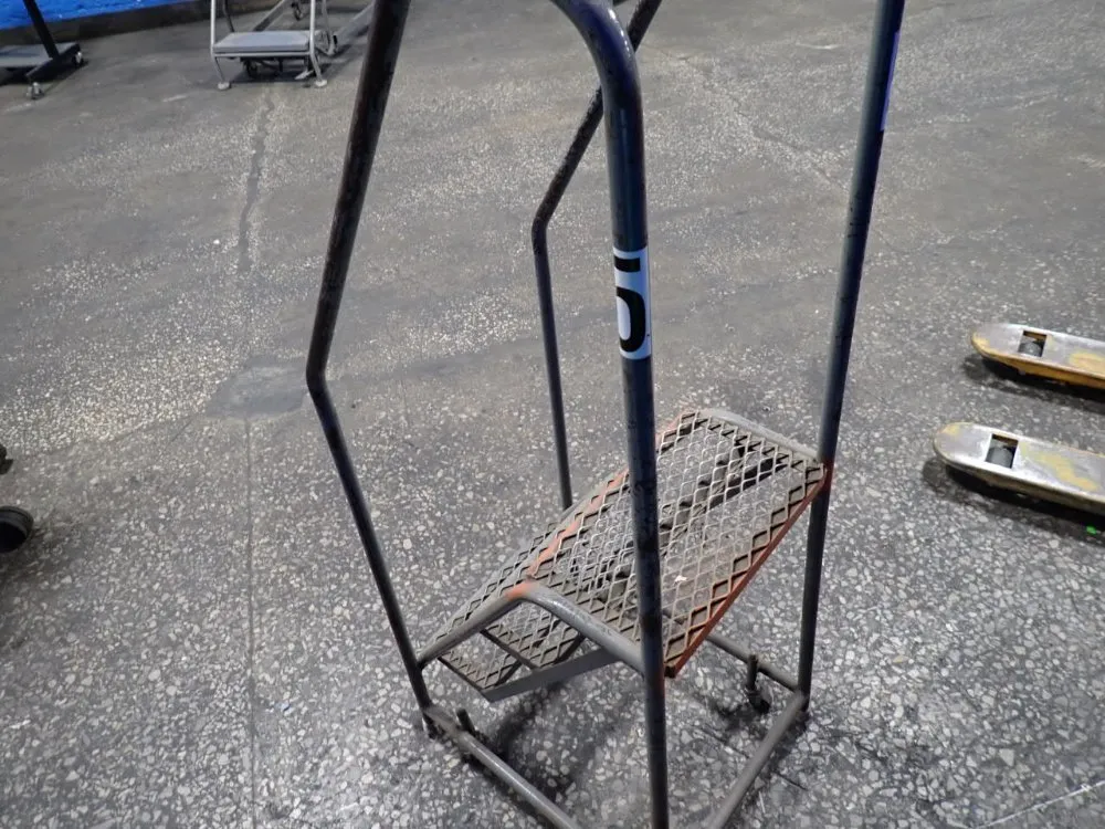 Tri-arc Portable Stairs